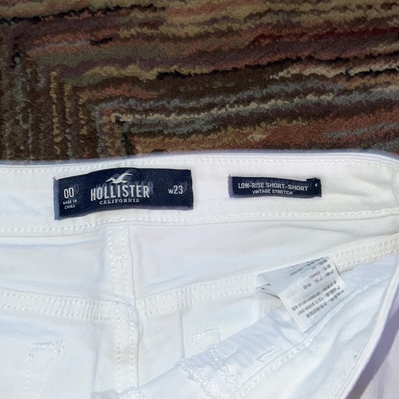 NWOT white jean shorts from Hollister size 00. low rise short-short shorts - Picture 3 of 8